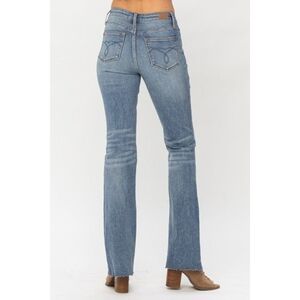 Judy Blue - 31×31.5 - Midrise Raw Hem Bootcut Jean 88604 13/31